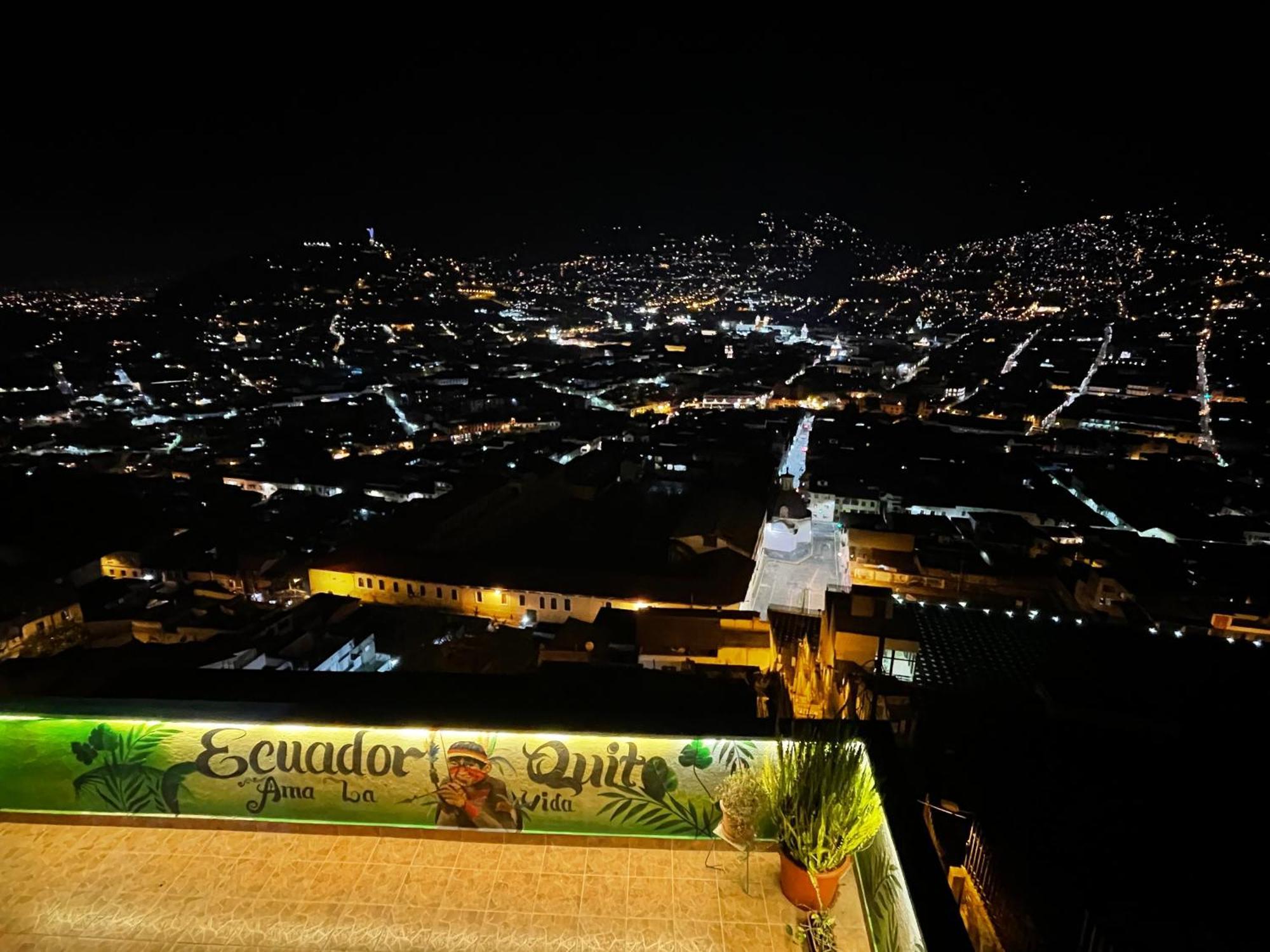 Itchimbia Garden Con La Mejor Vista De Quito Y Spa Extérieur photo